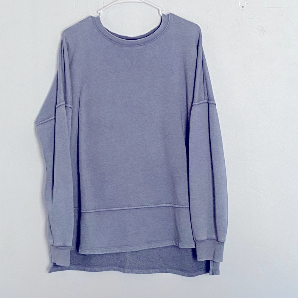 Blue Universal Threads Sweatshirt